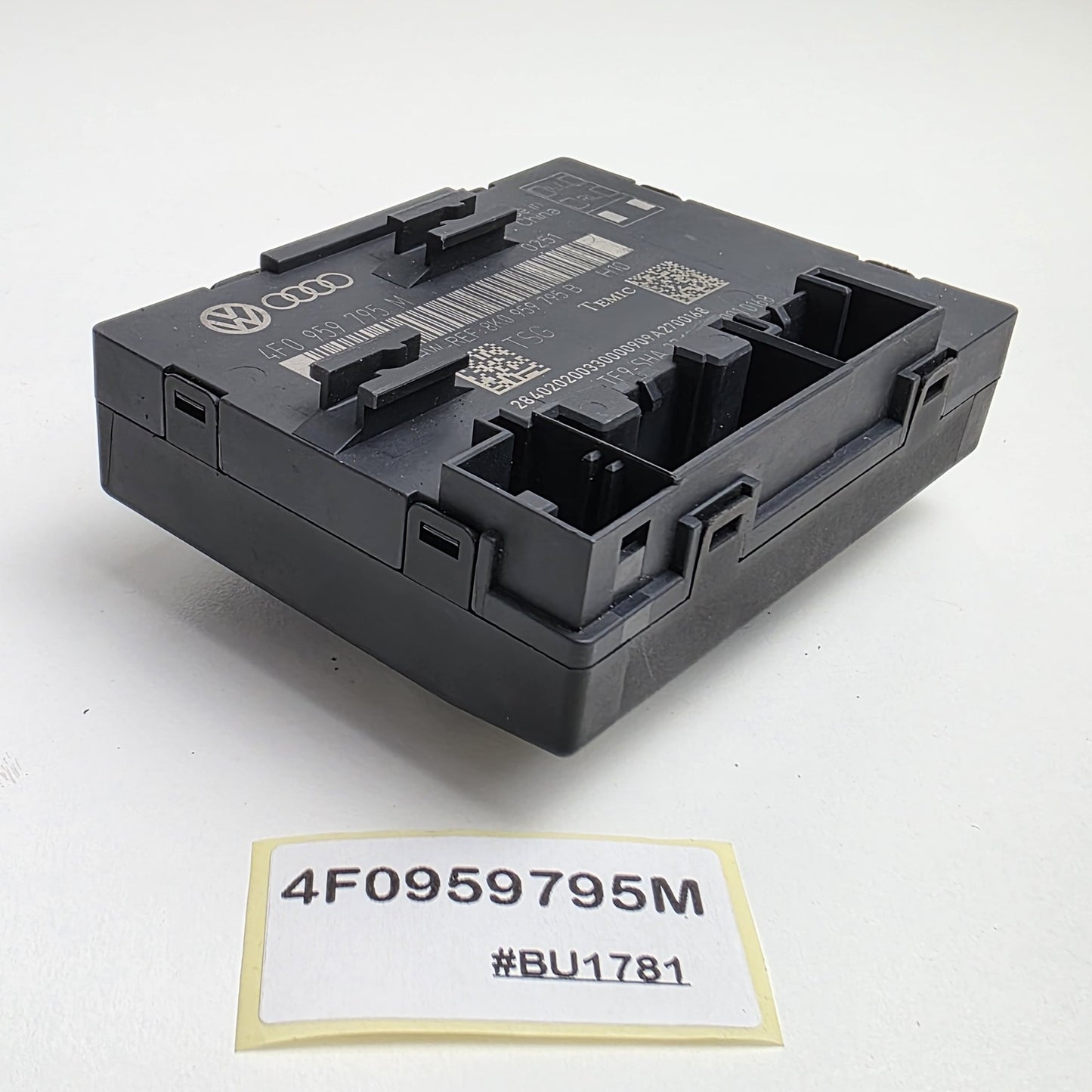 2004-2015 Audi A6 Rear Door Power Window Control Module 4F0959795M