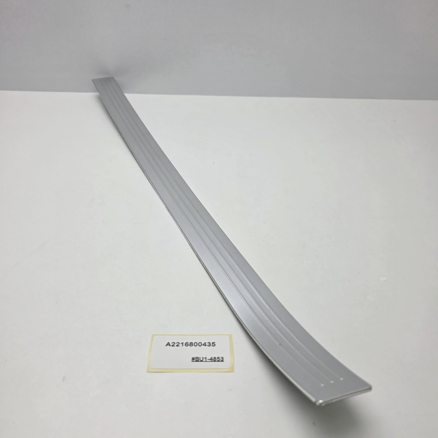 2005-2013 Mercedes-Benz S-Class Front Right Door Sill Cover A2216800435