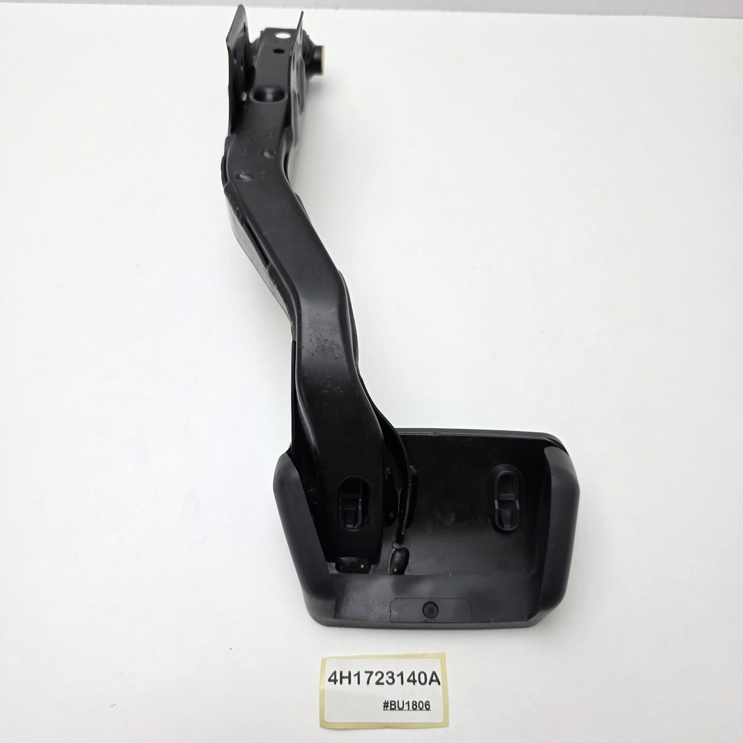 2009-2017 Audi A6 L Brake Pedal 4H1723140A