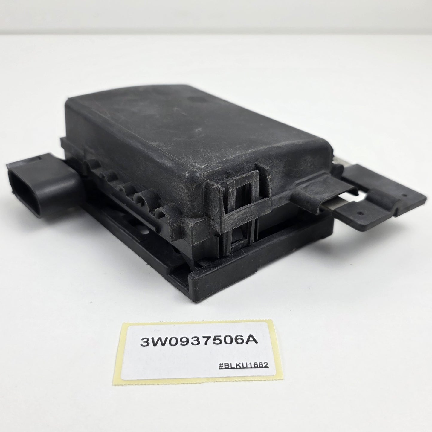2006-2012 Bentley Continental GT Battery Fuse Terminal 3W0937506A