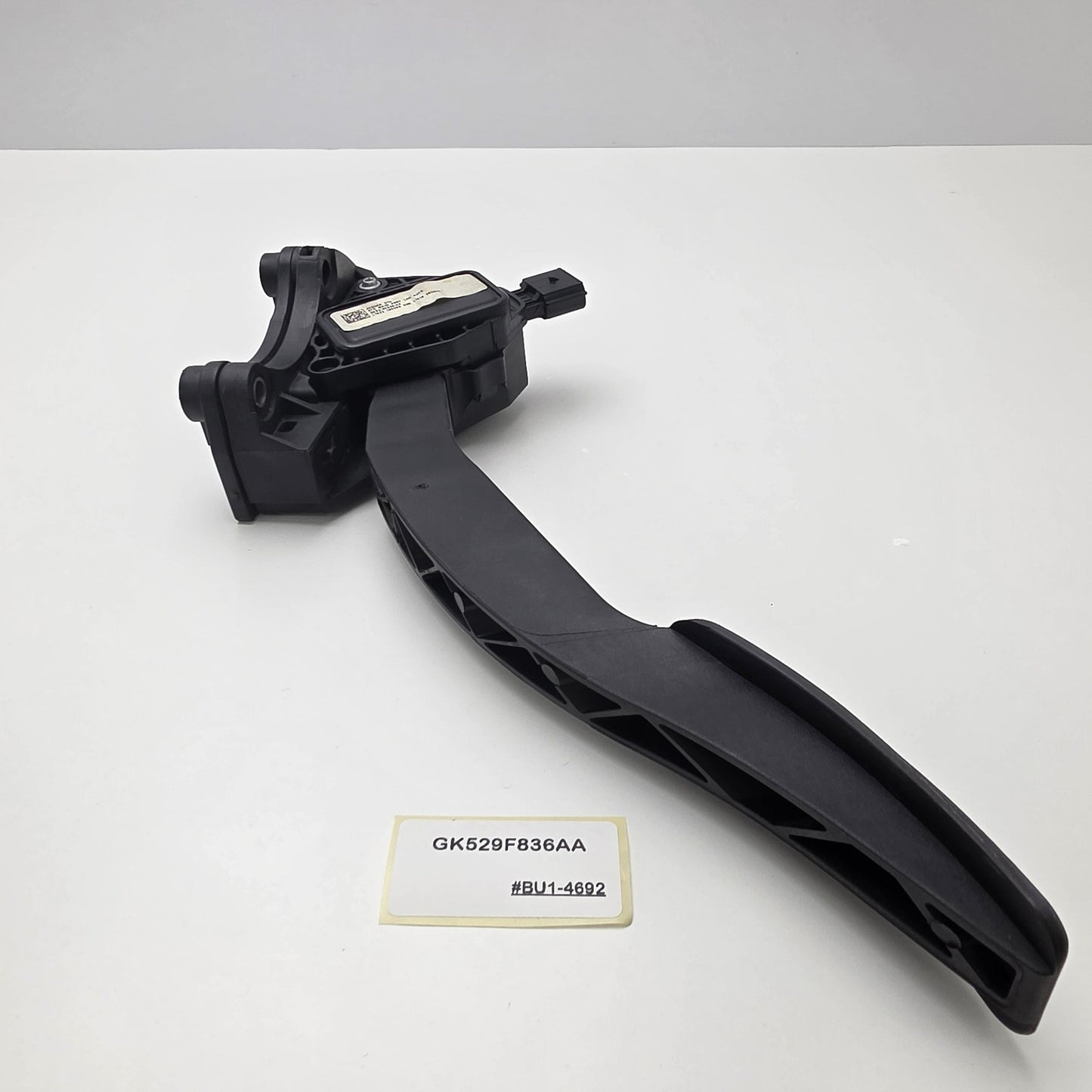 2020-2024 Land Rover Defender Gas Pedal Accelerator Module GK529F836AA