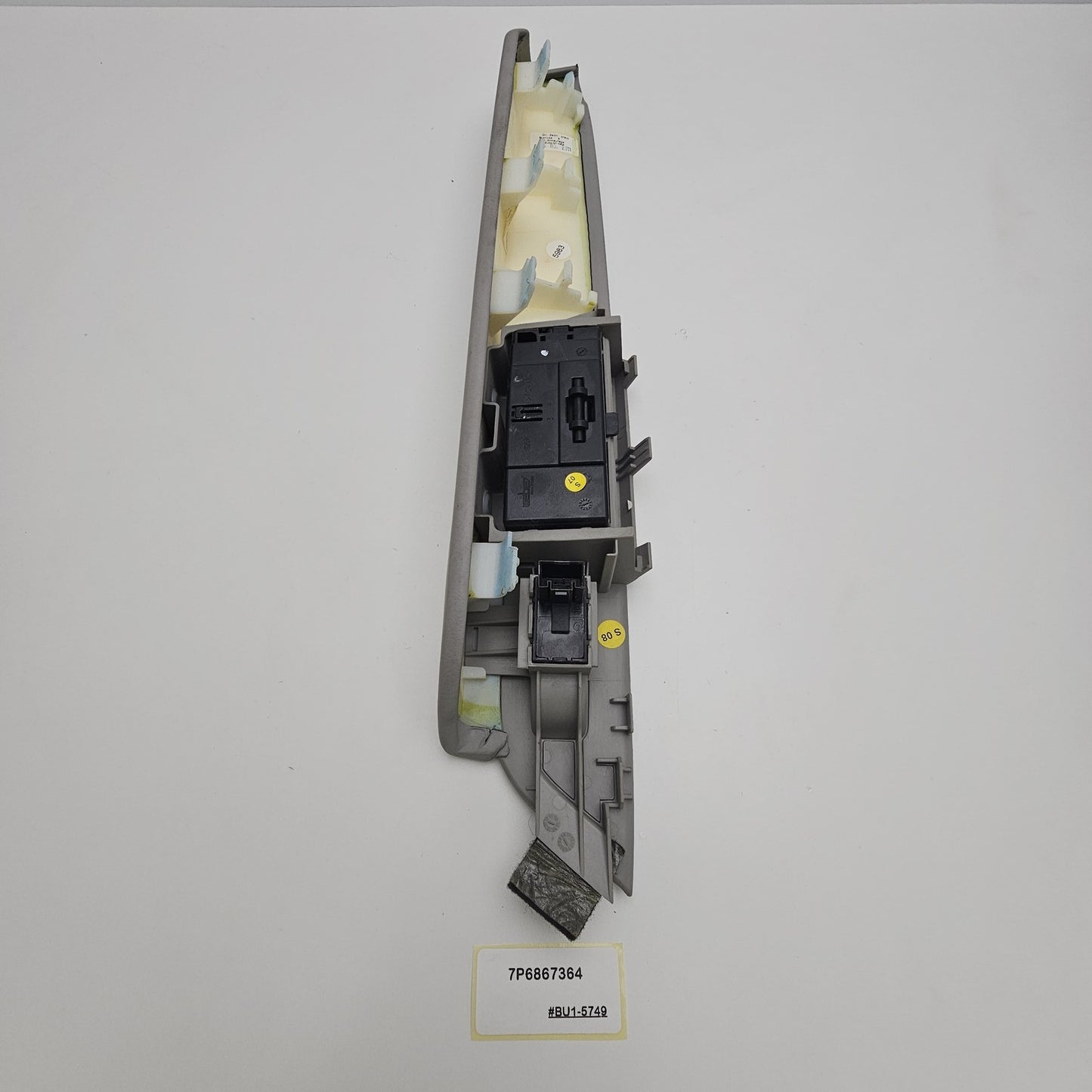 2011-2018 Volkswagen Touareg Rear Right Door Armrest Switch Trim 7P6867364