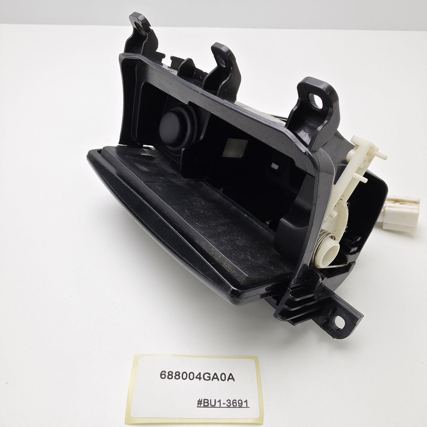 2019-2024 INFINITI Q50 FRONT CENTER CONSOLE STORAGE TRAY BOX 688004GA0A