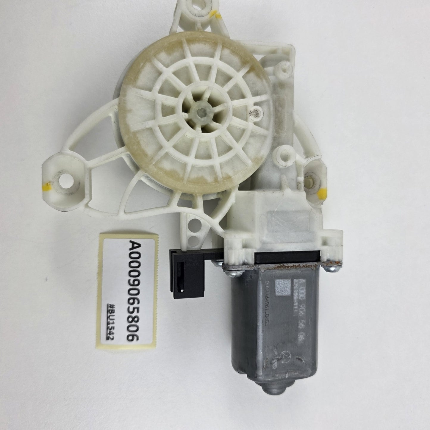 2018-2020 Mercedes-Benz E300 Front Left Door Window Regulator Motor A0009065806