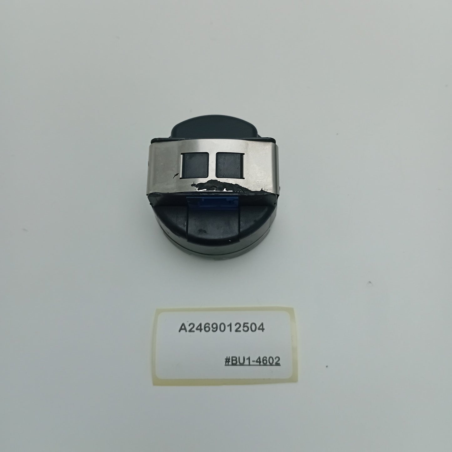 2014-2018 Mercedes-Benz GLA Rain and Light Sensor A2469012504