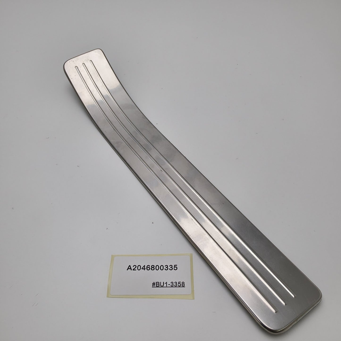 2008-2014 Mercedes-Benz C-Class REAR LEFT DOOR SILL TRIM A2046800335