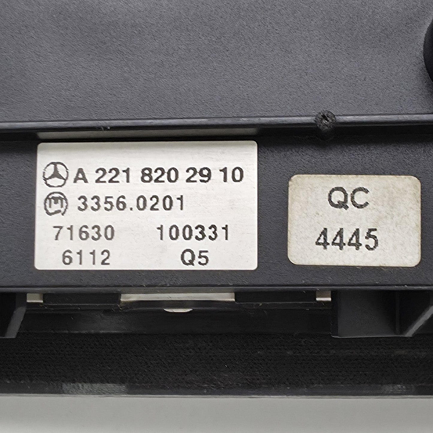 2007-2014 Mercedes-Benz CL-Class Dashboard Control Switch A2218202910