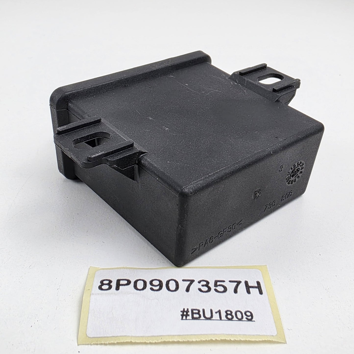 2005-2016 Audi A4 HEADLIGHT RANGE CONTROL UNIT MODULE 8P0907357H
