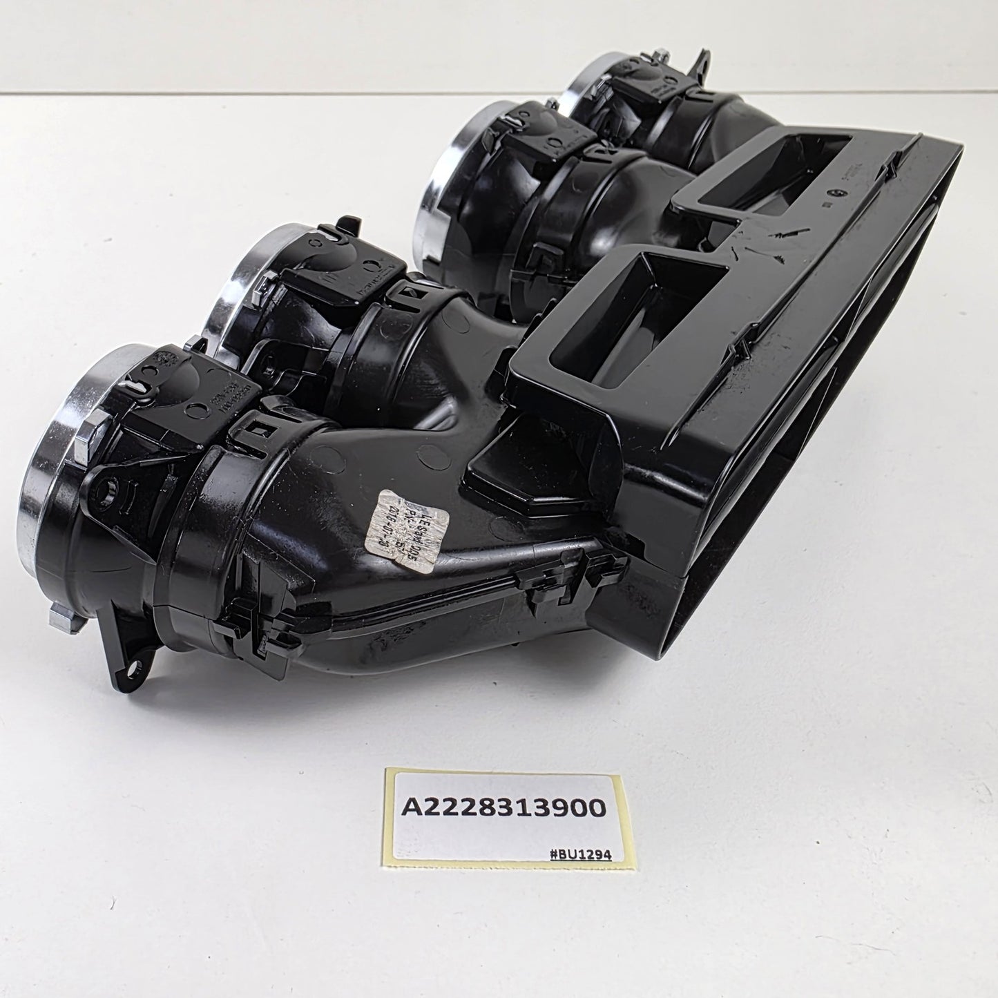 2014-2020 Mercedes-Benz S-Class W222 FRONT CENTER DASH AC AIR VENT A2228313900