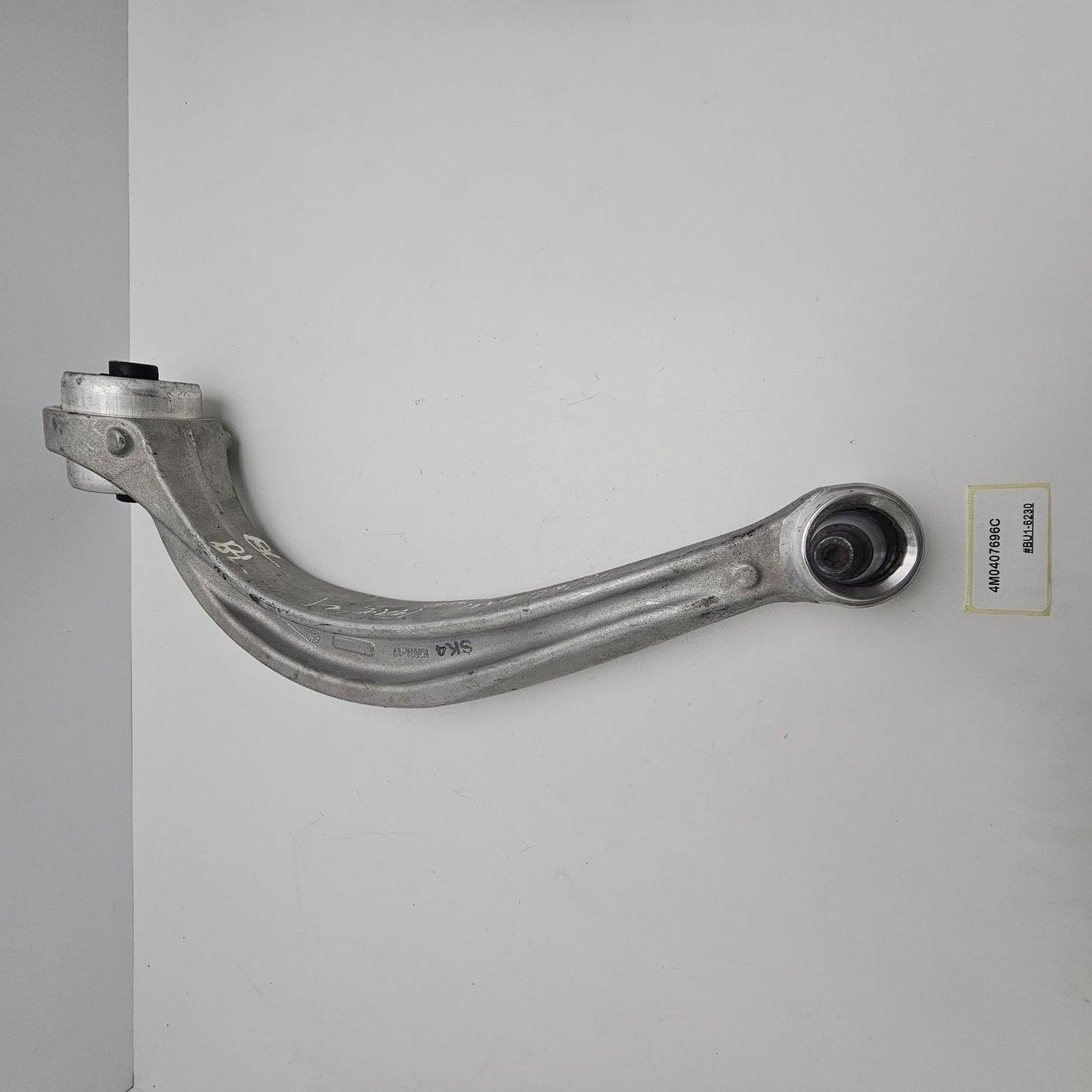 2017-2024 Audi E-Tron Front Right Curved Control Arm 4M0407696C