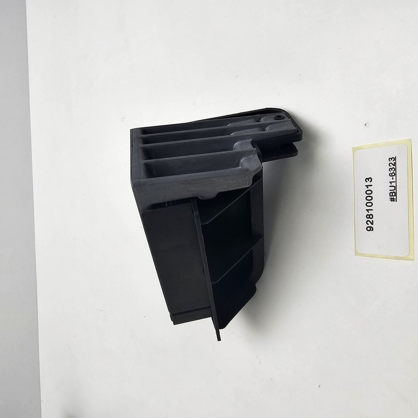 2011 BMW X5 Rear Left Driver Side Roller Blind Support Bracket 928100013