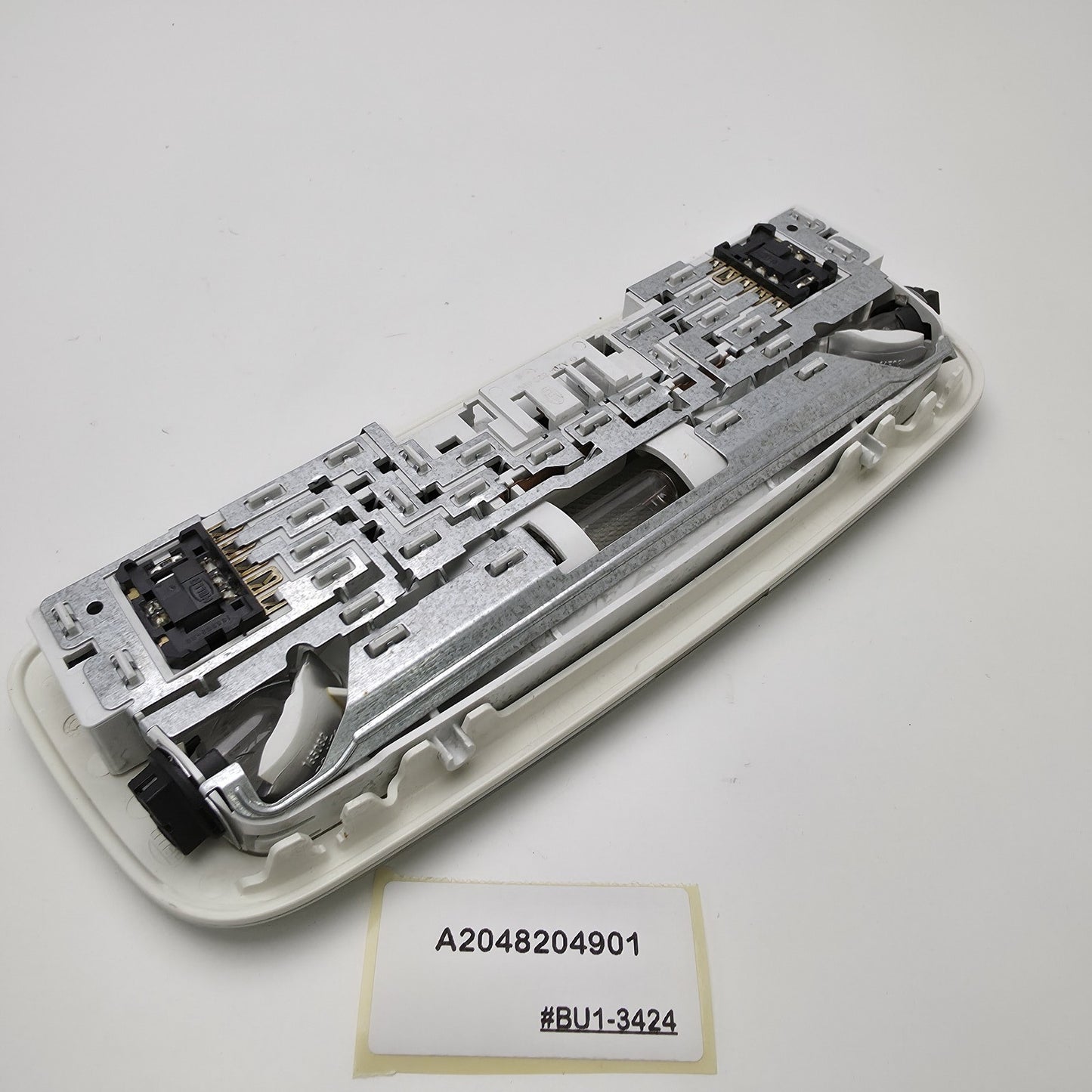 2008-2014 Mercedes GLA Rear Overhead Dome Light A2048204901