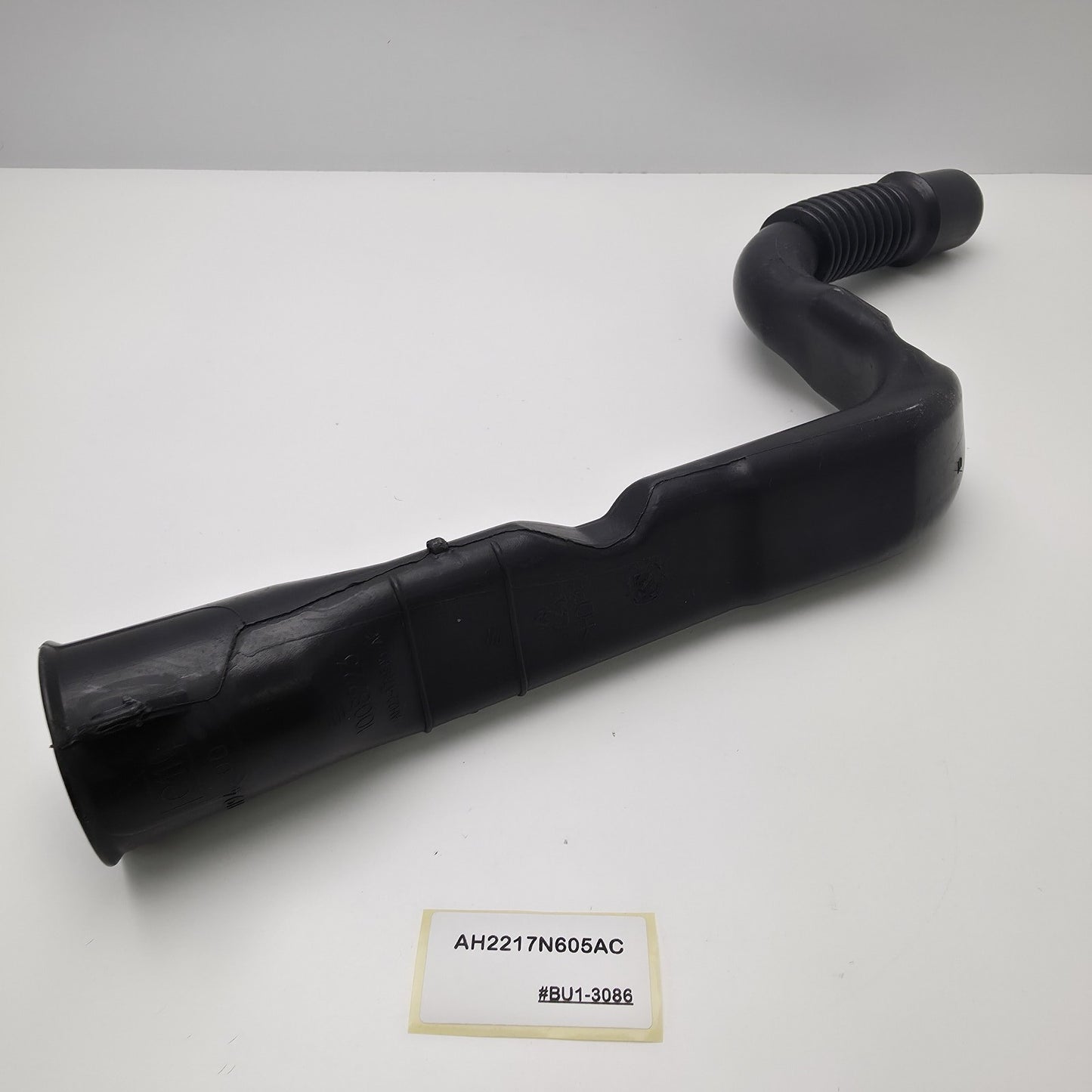 2005-2009 Land Rover LR3 Windshield Washer Filler Neck AH2217N605AC