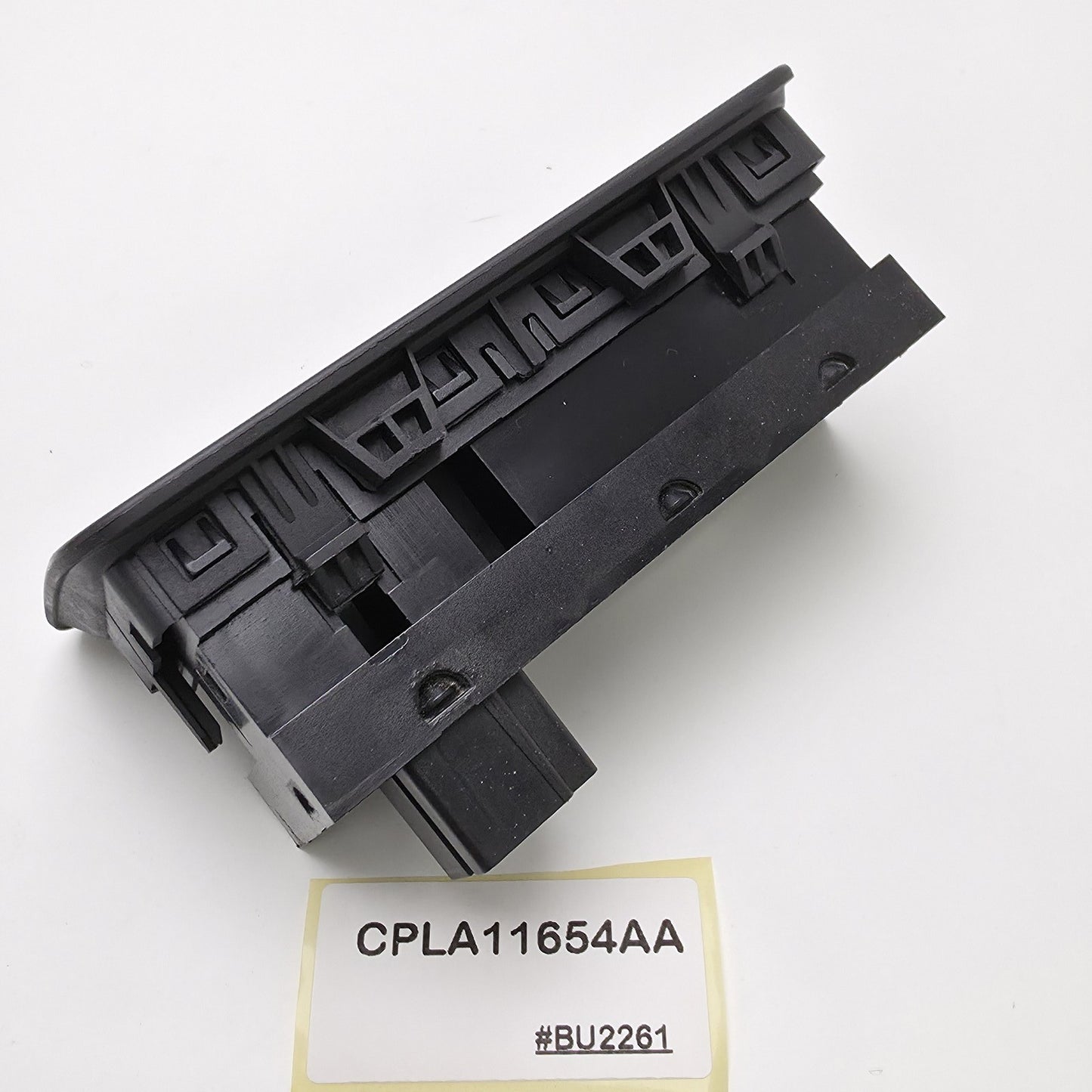 2005-2009 Land Rover LR3 Tailgate Release Trunk Boot Opener Switch CPLA11654AA