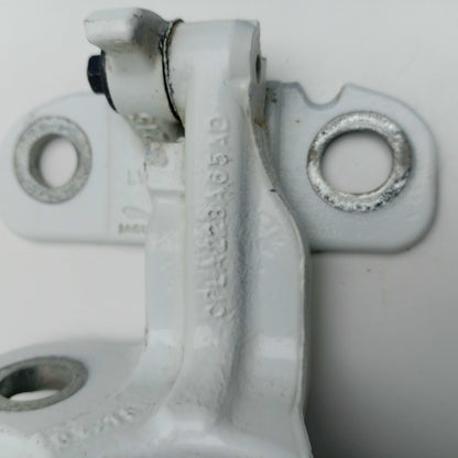 2019 Land Rover Discovery Front Left Lower Door Hinge CPLA228A65AD