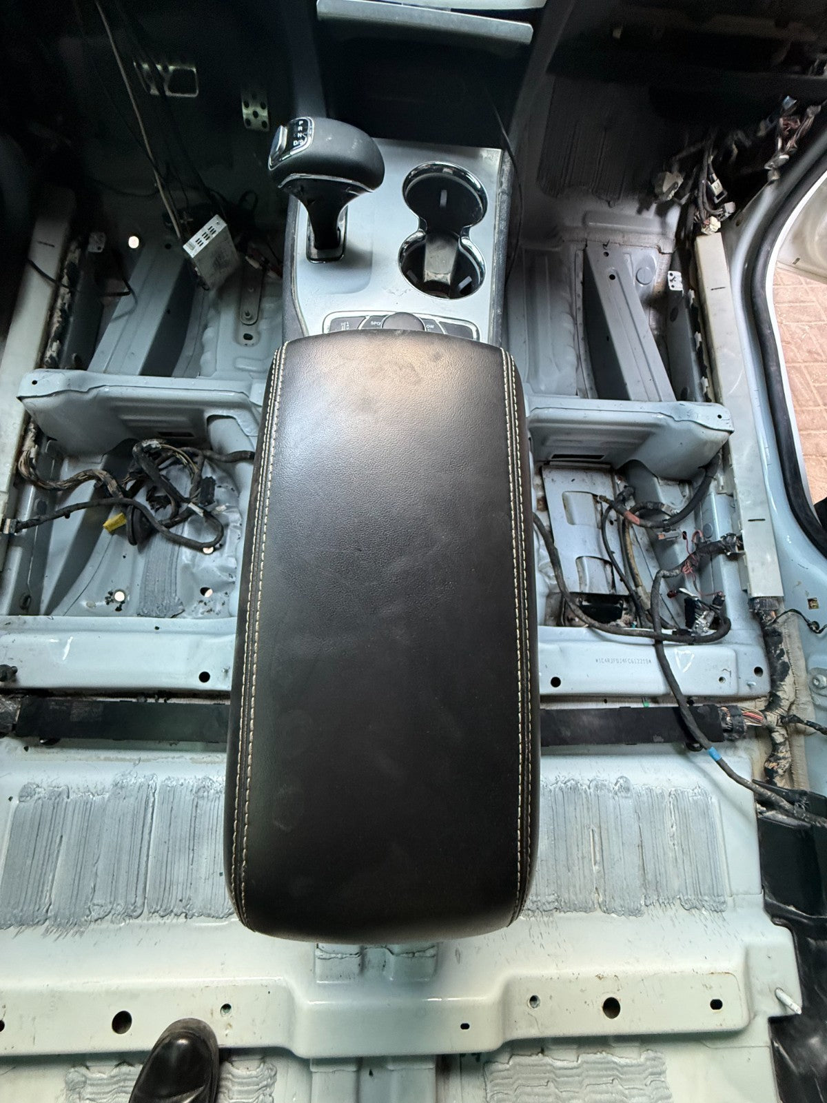 2015 Jeep Grand Cherokee Gear Shift Knob Used OEM 1YY68LC5AB
