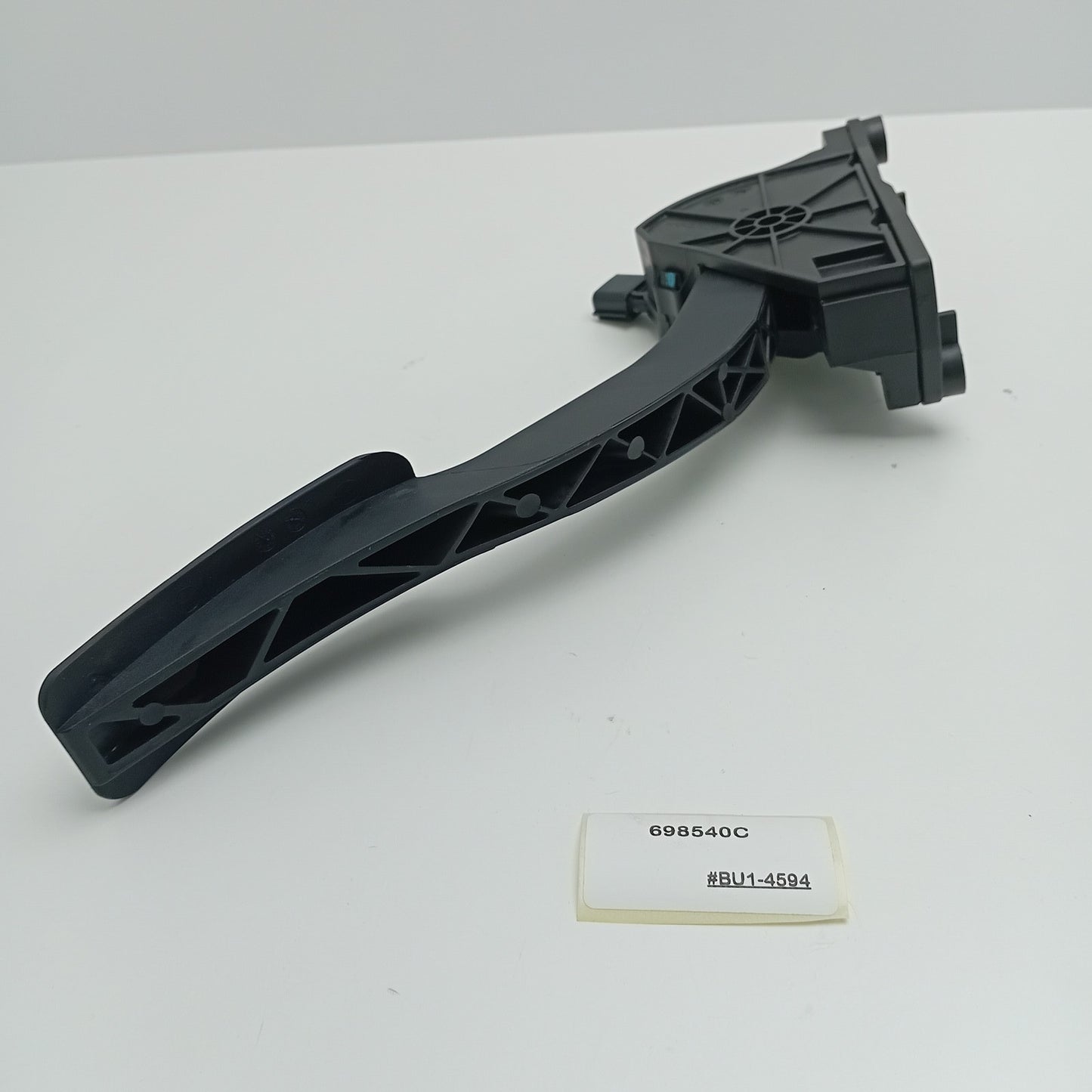 2015 Land Rover Range Rover Sport Accelerator throttle pedal 698540C