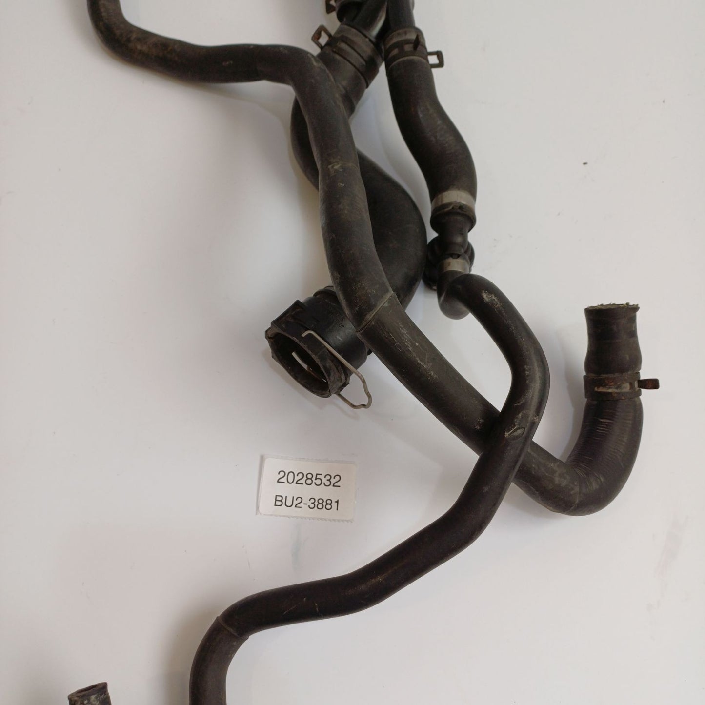 2002-2012 Land Rover Range Rover Vogue L322 WATER COOLANT PIPE 2028532