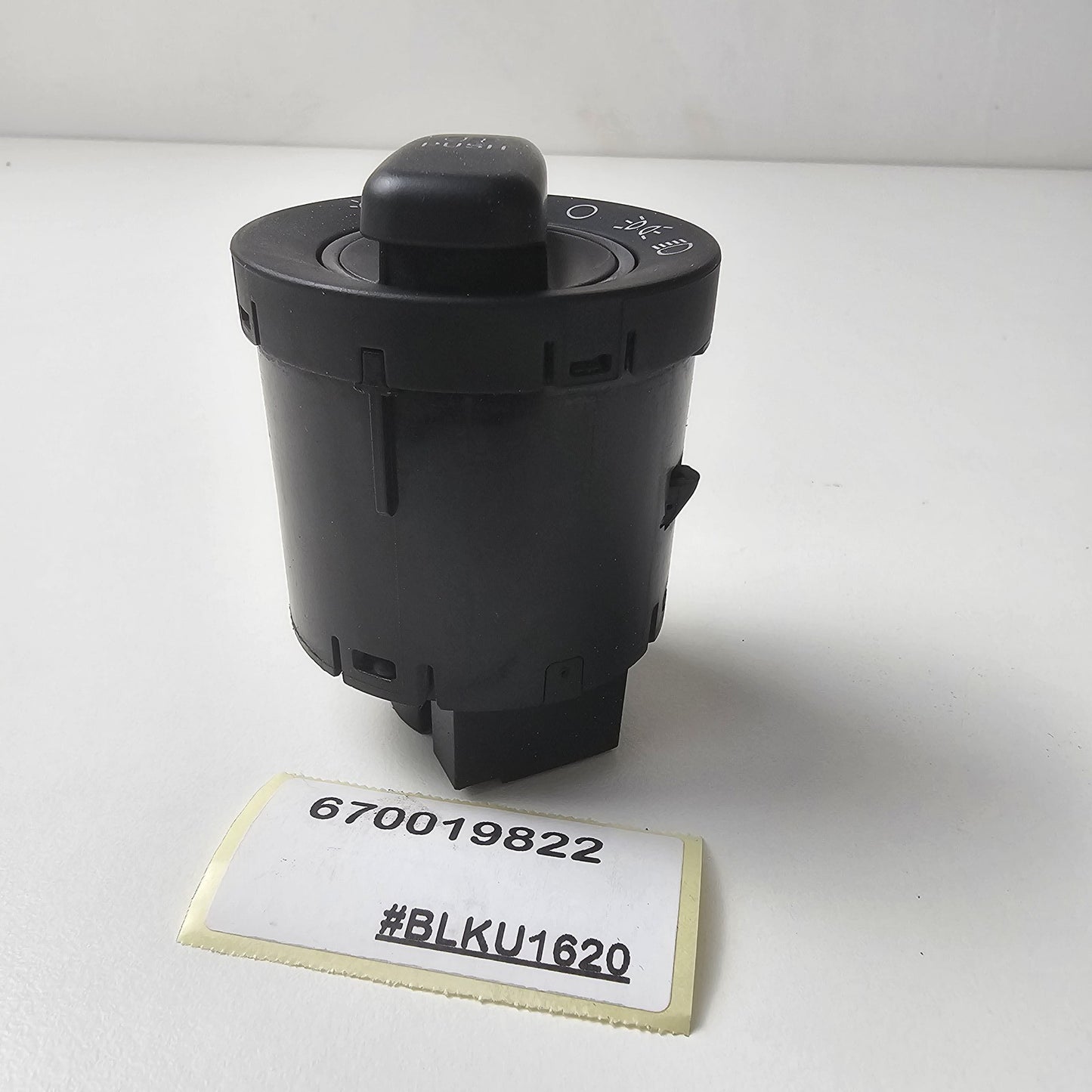 2013-2024 Maserati Quattroporte HEADLIGHT CONTROL SWITCH 670019822