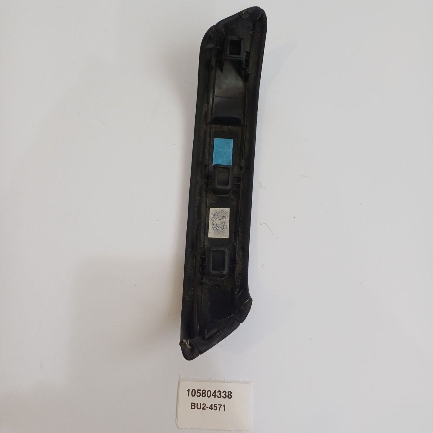 2014-2017 Maserati Ghibli Front Right Interior Door Handle Trim 105804338