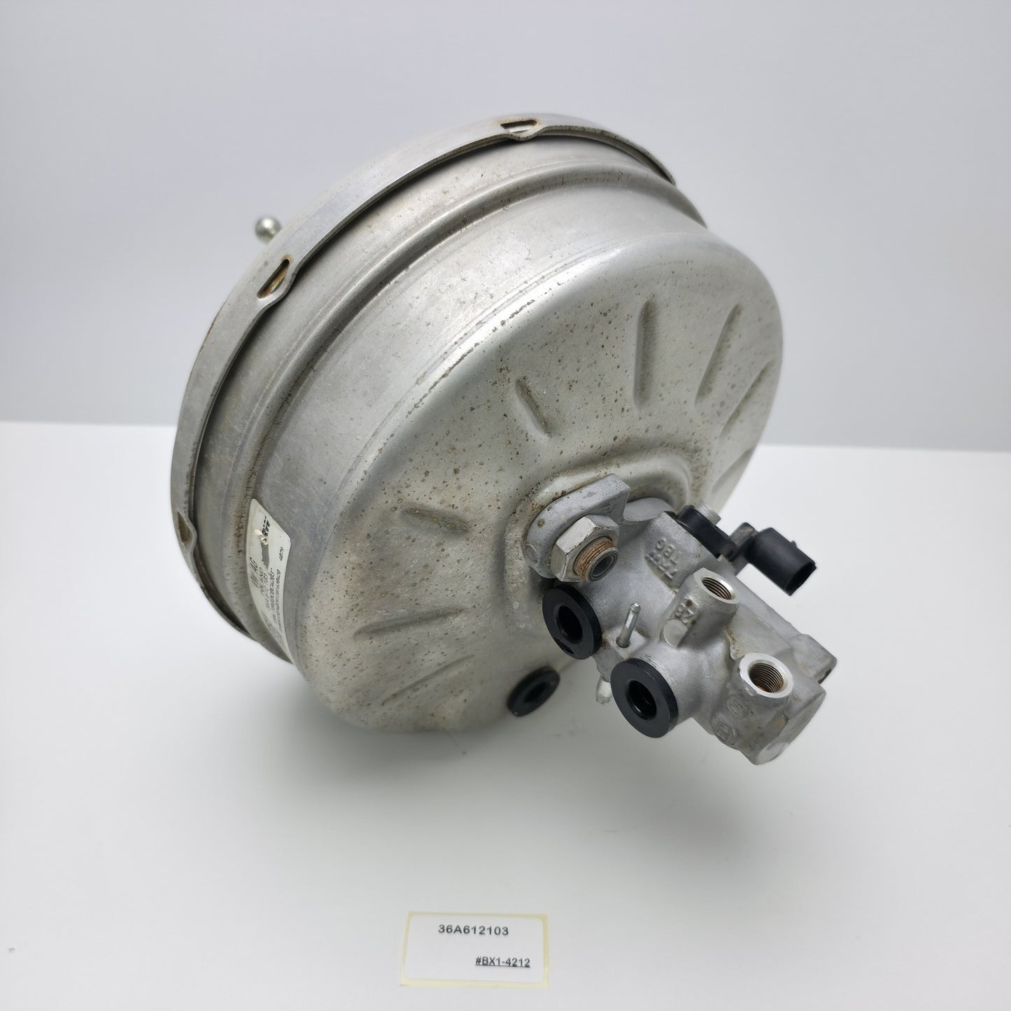 2016-2020 Bentley Bentayga POWER BRAKE BOOSTER 36A612103