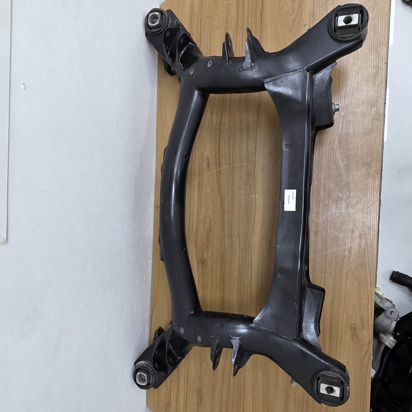 2012-2015 BMW F30 Rear Axle Subframe Suspension Support Carrier 6857723