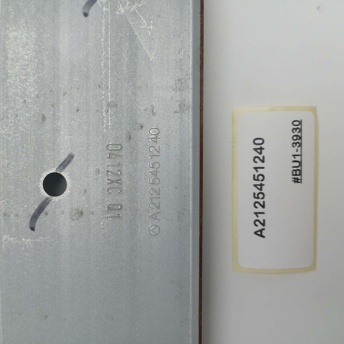 2007-2016 Mercedes-Benz W212 Bracket For Keyless-Go Control Unit A2125451240