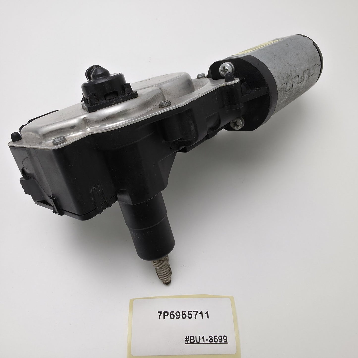 2011-2018 Porsche Cayenne Rear Windshield Wiper Motor 7P5955711