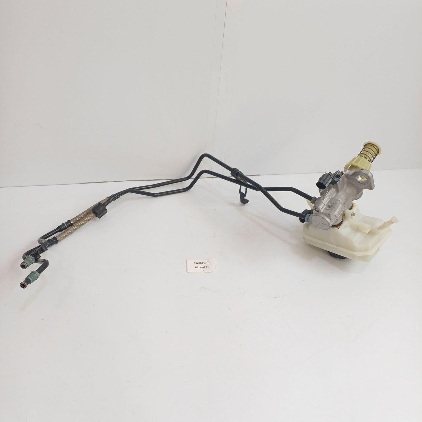 2019 Volkswagen Jetta Brake Master Cylinder Reservoir 8W0611301