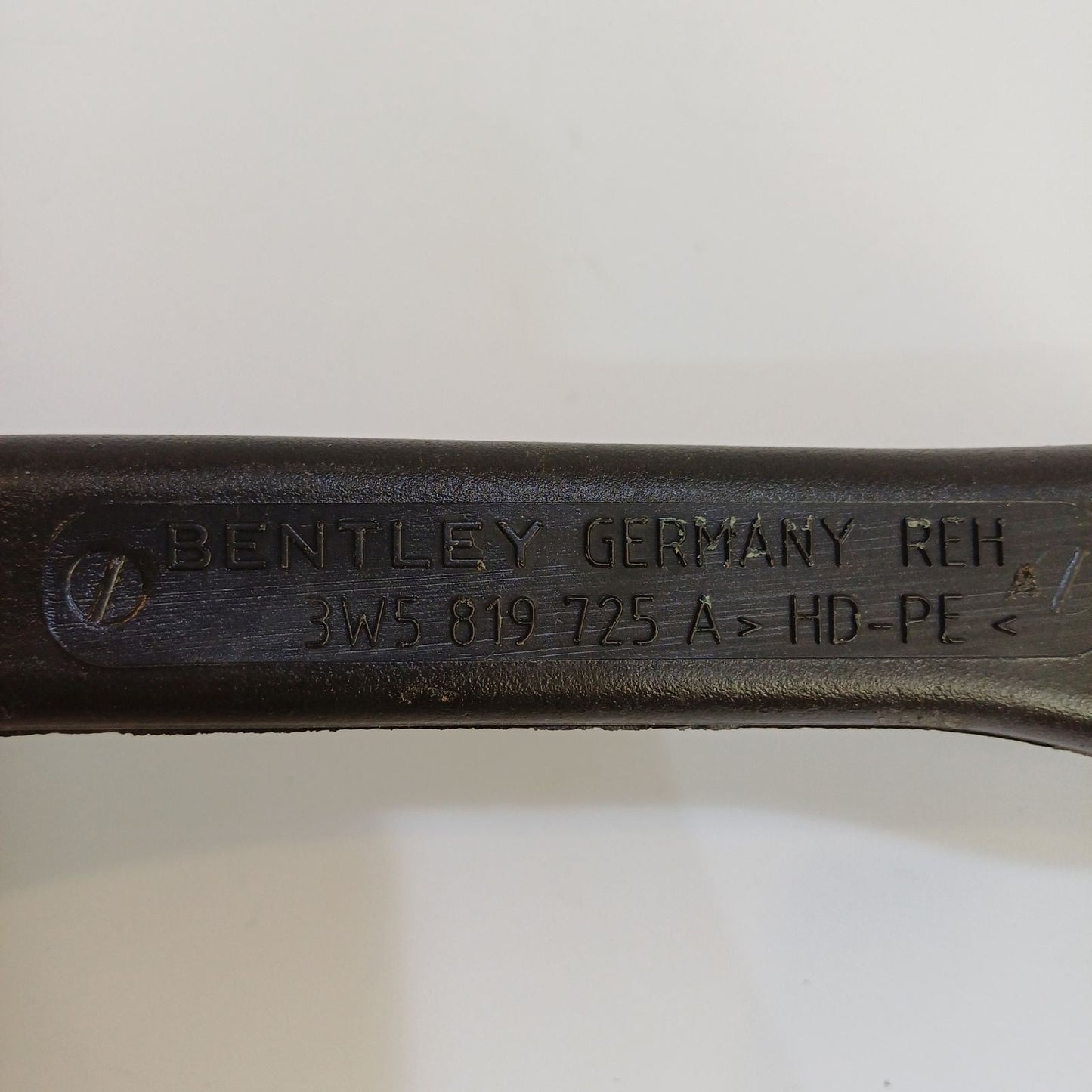 2005-2013 Bentley Continental Flying Spur Air Guide Channel Console 3W5819726A