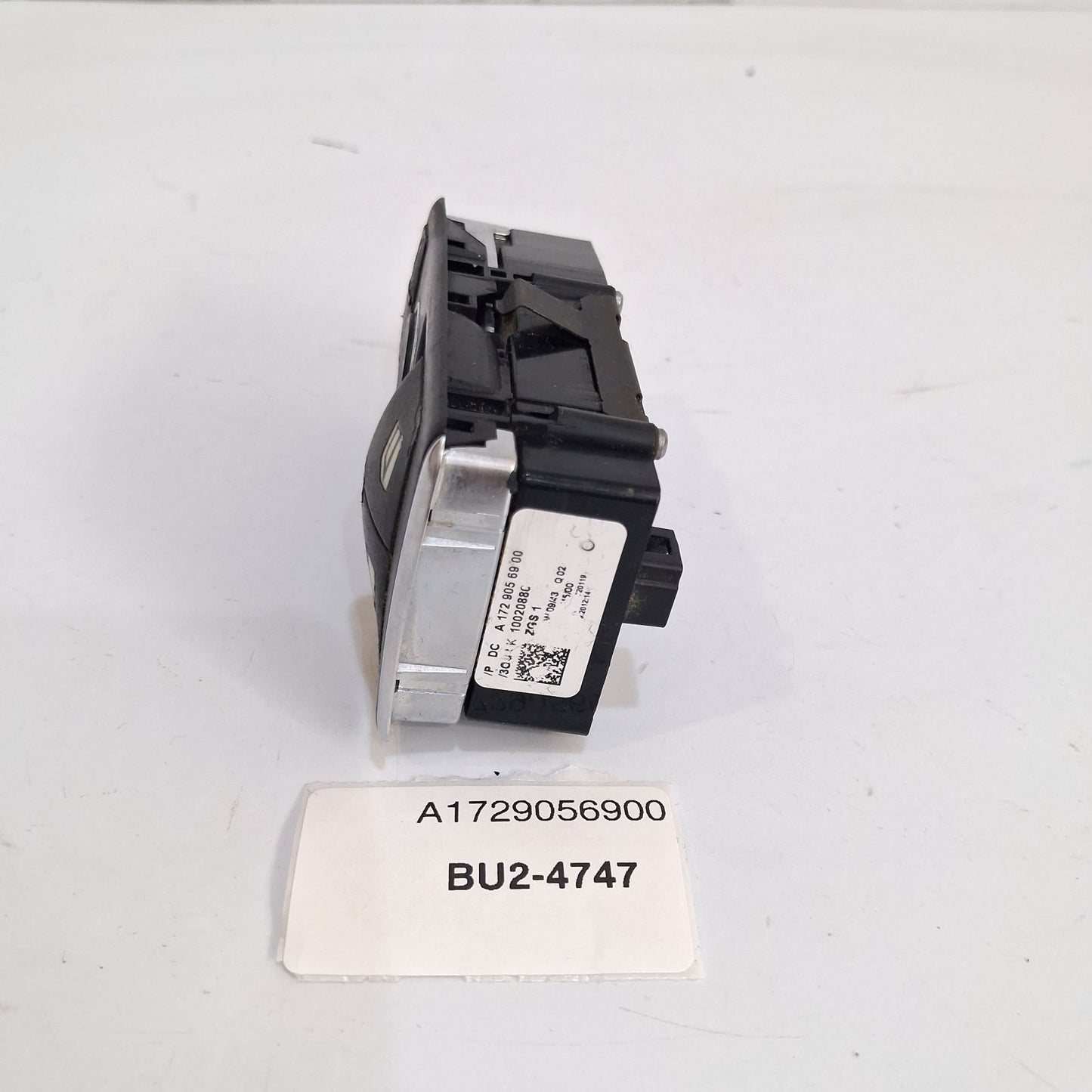 2011-2013 Mercedes-Benz C220 Power Window Control Switch Block A1729056900