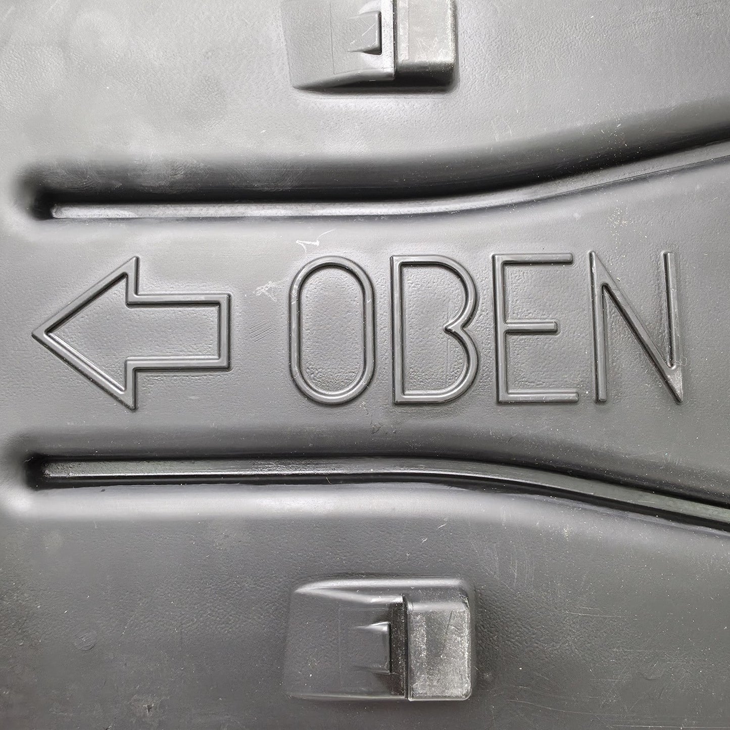 2009-2015 Mercedes-Benz GLK VENTILATION DUCT AIR REAR FOOTWELL A2048311346