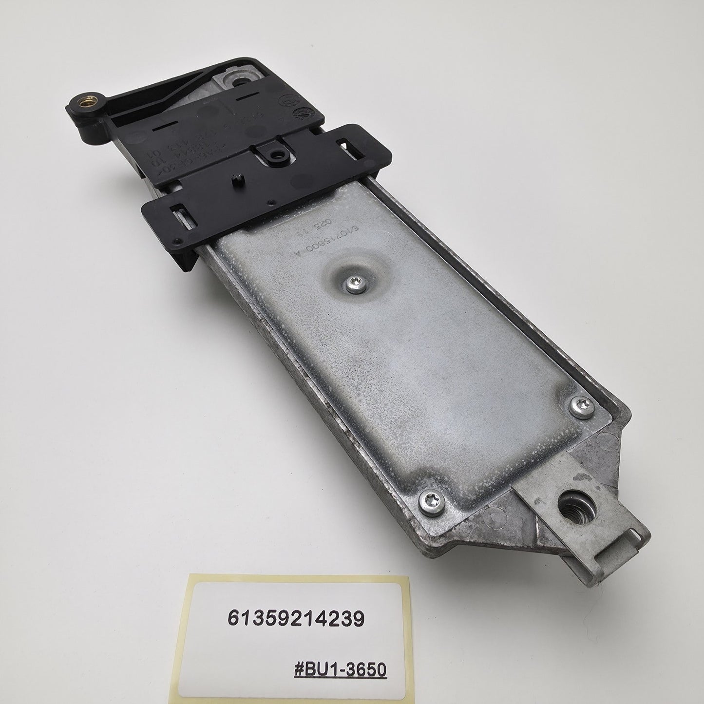 2010-2012 BMW 760Li Front Seat Belt Retractor Module 61359214239