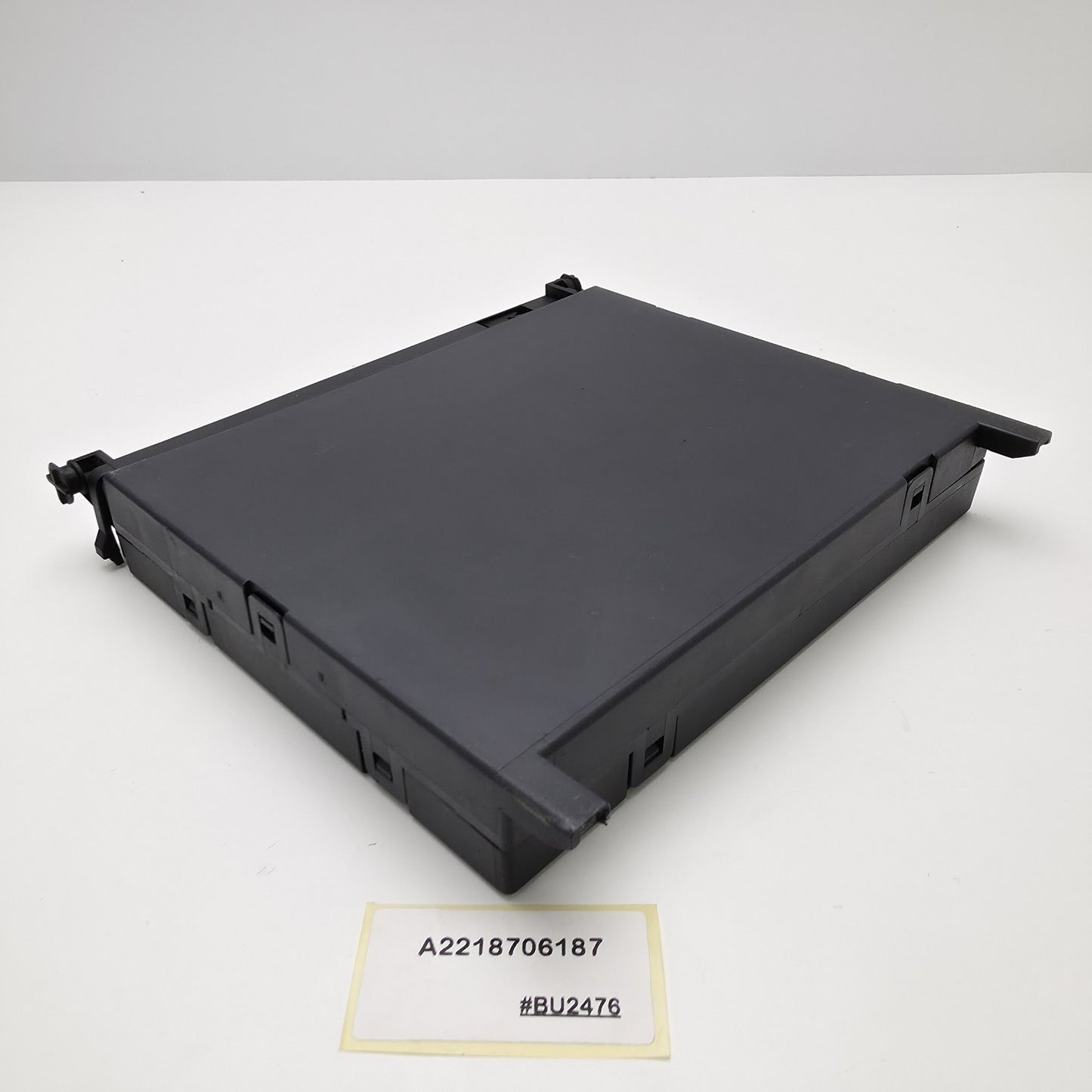 2005-2014 Mercedes-Benz S600 W221 Rear Seat Control Module A2218706187