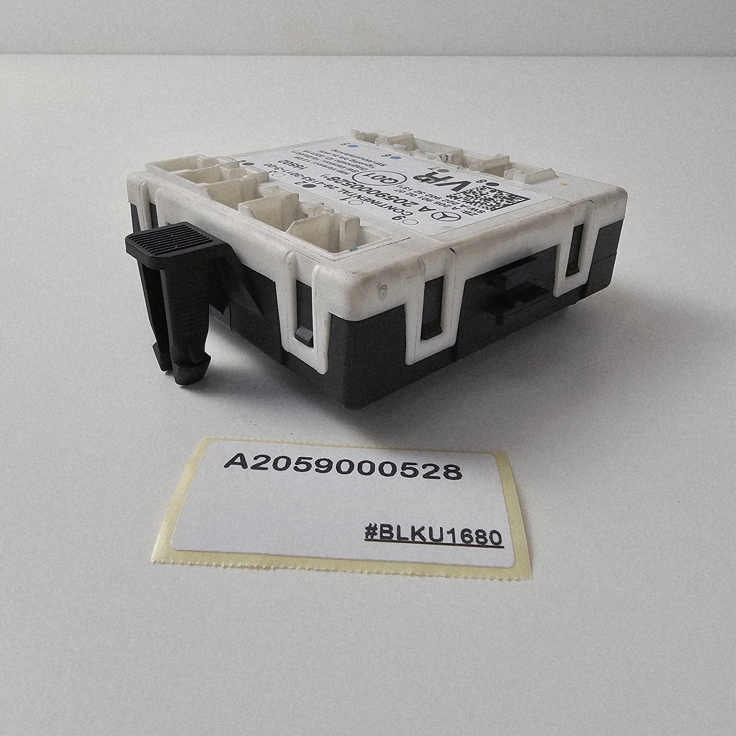 2014-2019 Mercedes-Benz GLC Coupe C253 Front Right Door Control Unit A2059000528