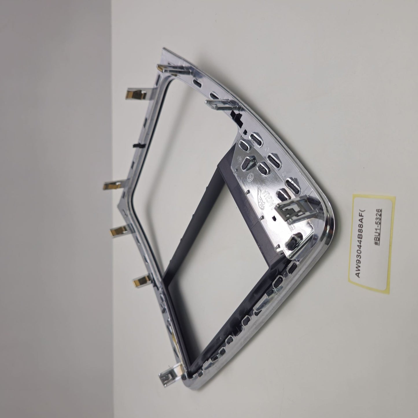 2010-2016 Jaguar XJ Dash Climate Control Radio Display Trim Bezel AW93044B88AF