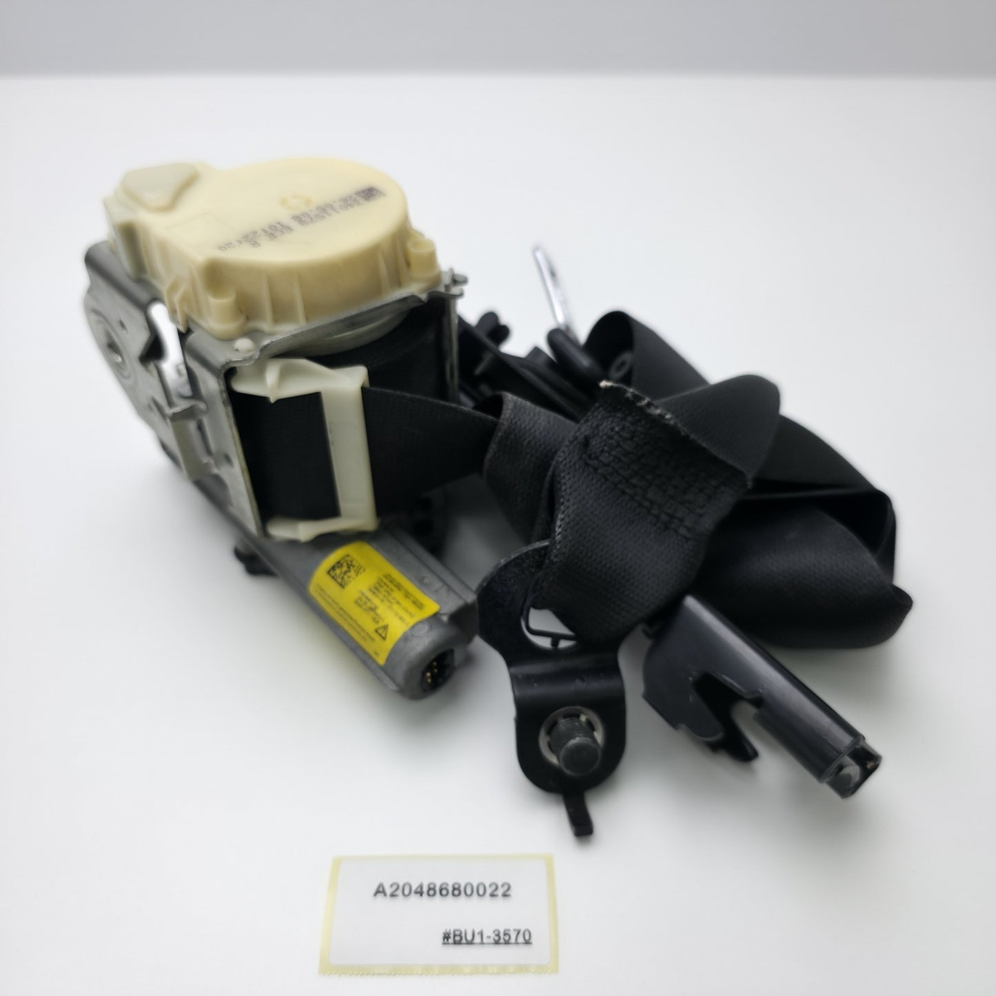 2009-2014 Mercedes-Benz E-Class Front Seat Belt Lower Guide A2048680022