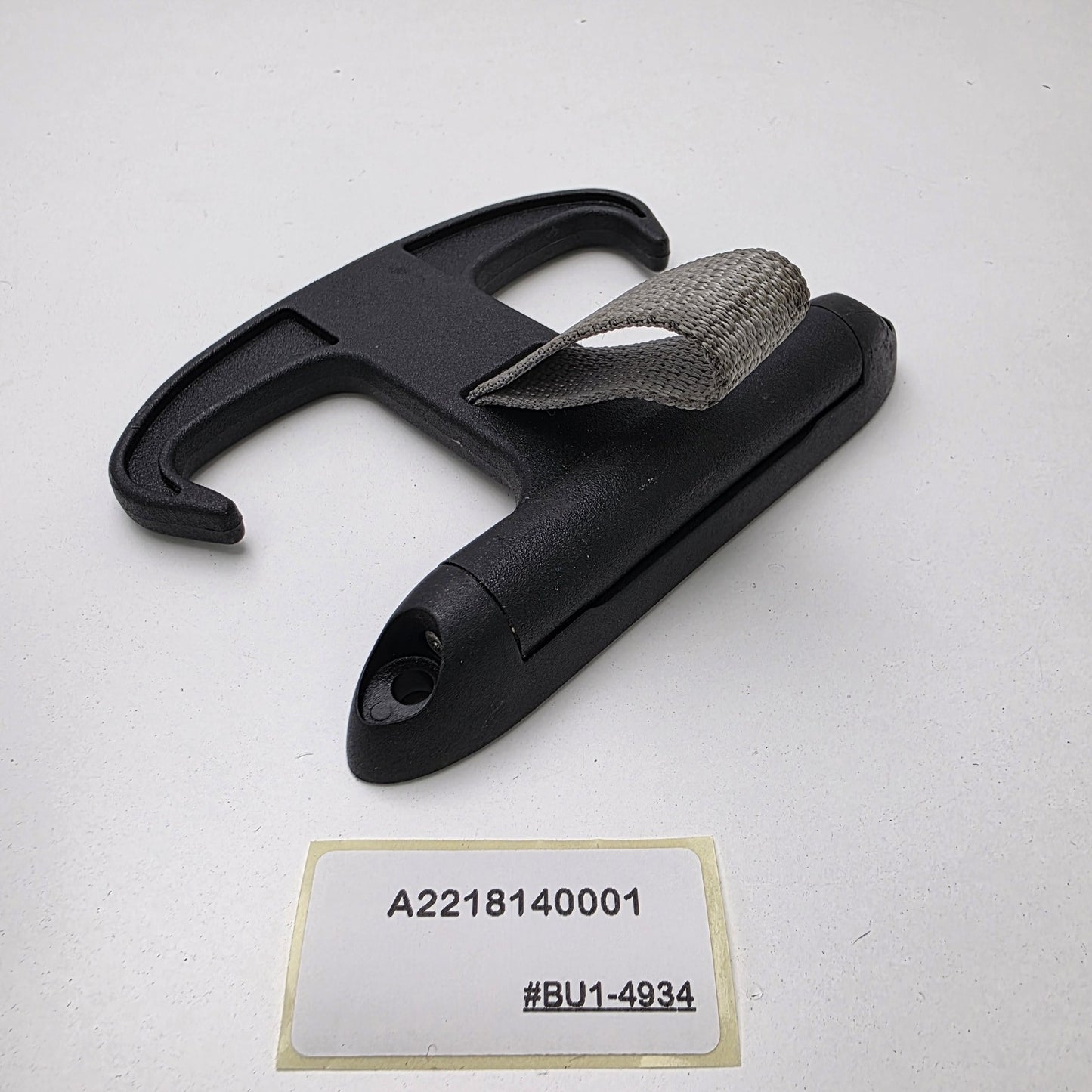 2002-2009 Mercedes-Benz E-Class Trunk Cargo Luggage Hook A2218140001