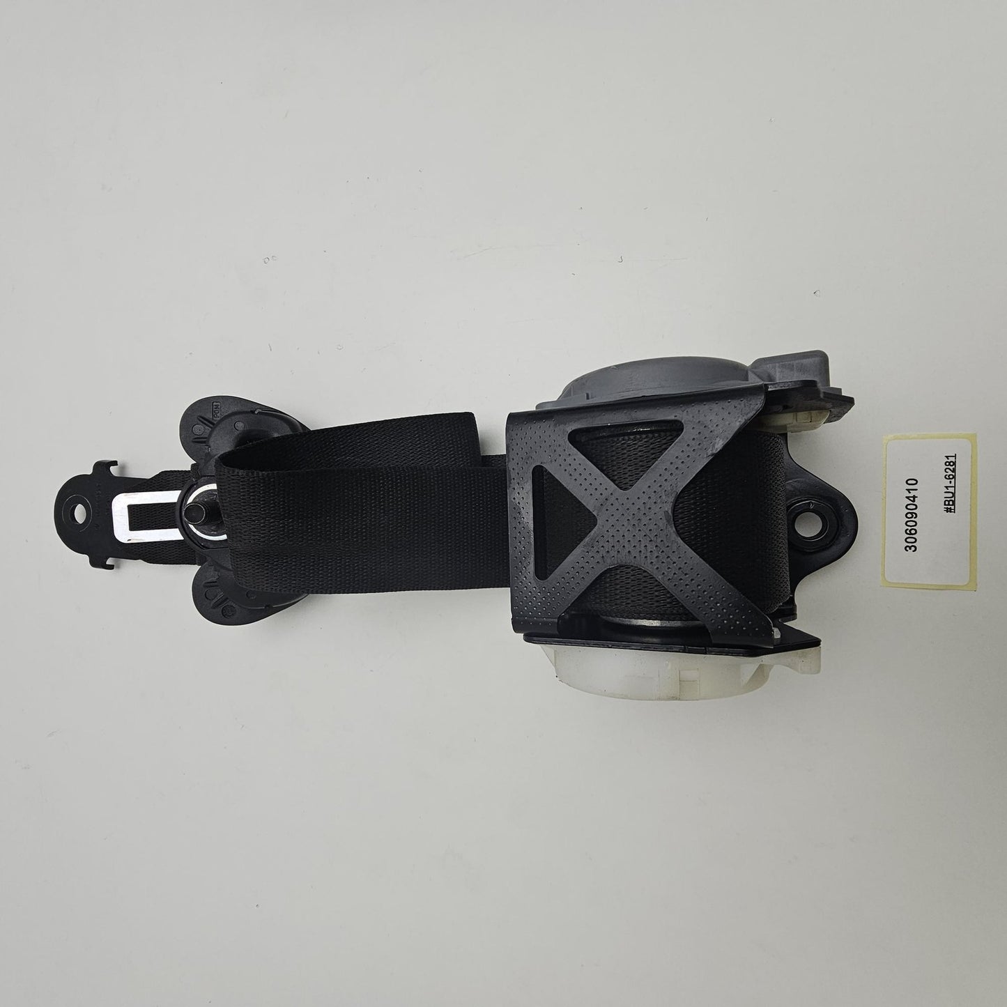 2007-2014 BMW X5 Front Seatbelt Retractor 306090410