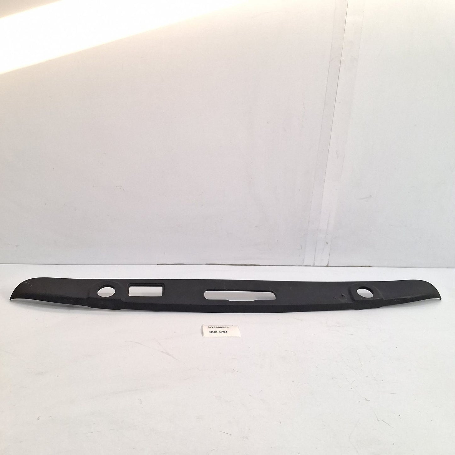 2017-2018 Bentley Continental Supersports Cover Strip Trim Panel Boot 3W8868503