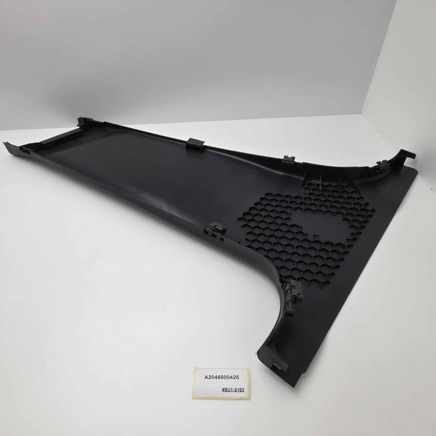 2007-2014 Mercedes-Benz C-Class B-Pillar Lower Trim A2046900425