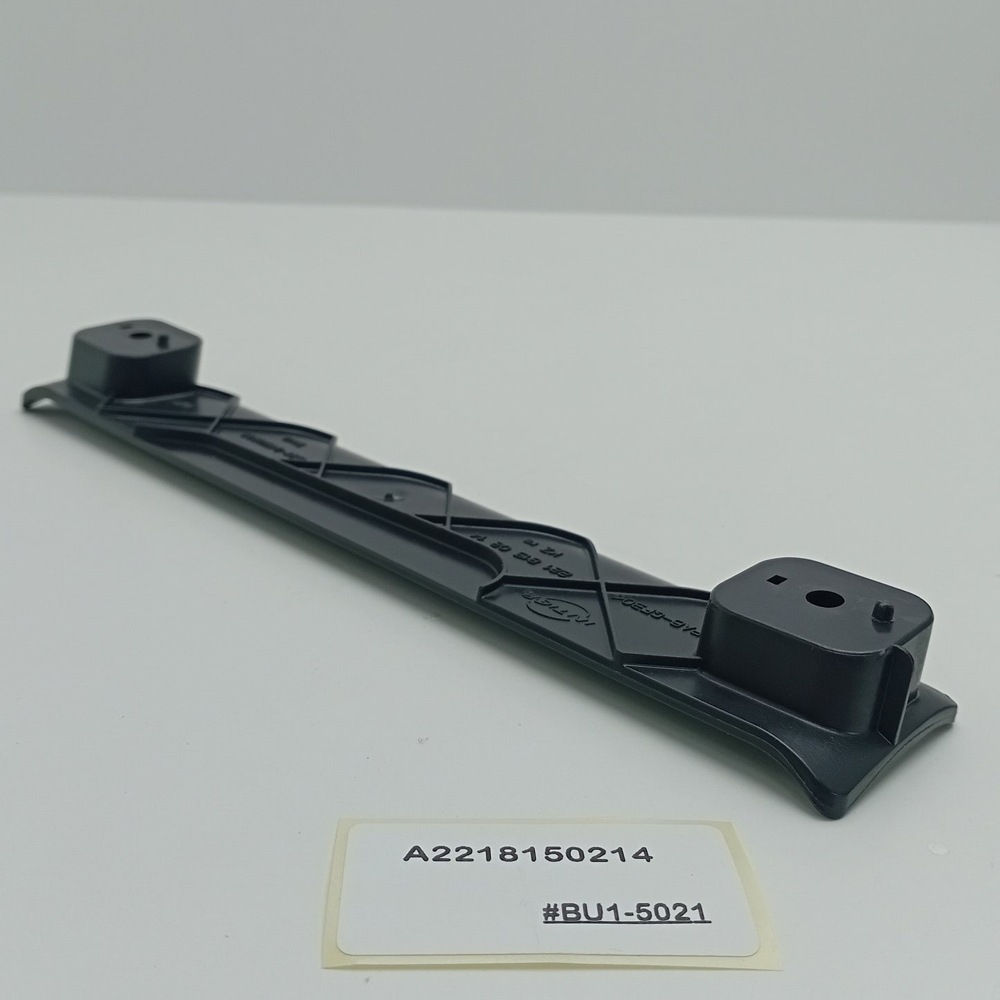 2006-2013 Mercedes-Benz S-Class BRACKET RIGHT HANDLE A2218150214