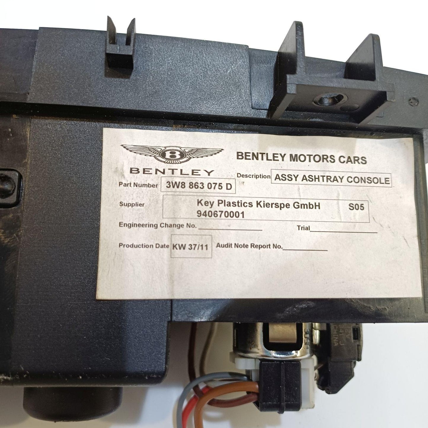 2002-2016 Volkswagen Phaeton Ashtray Console 3W8863075