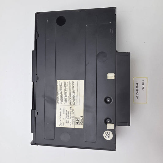 2003-2008 Mercedes-Benz S430 CD Changer A2208205789
