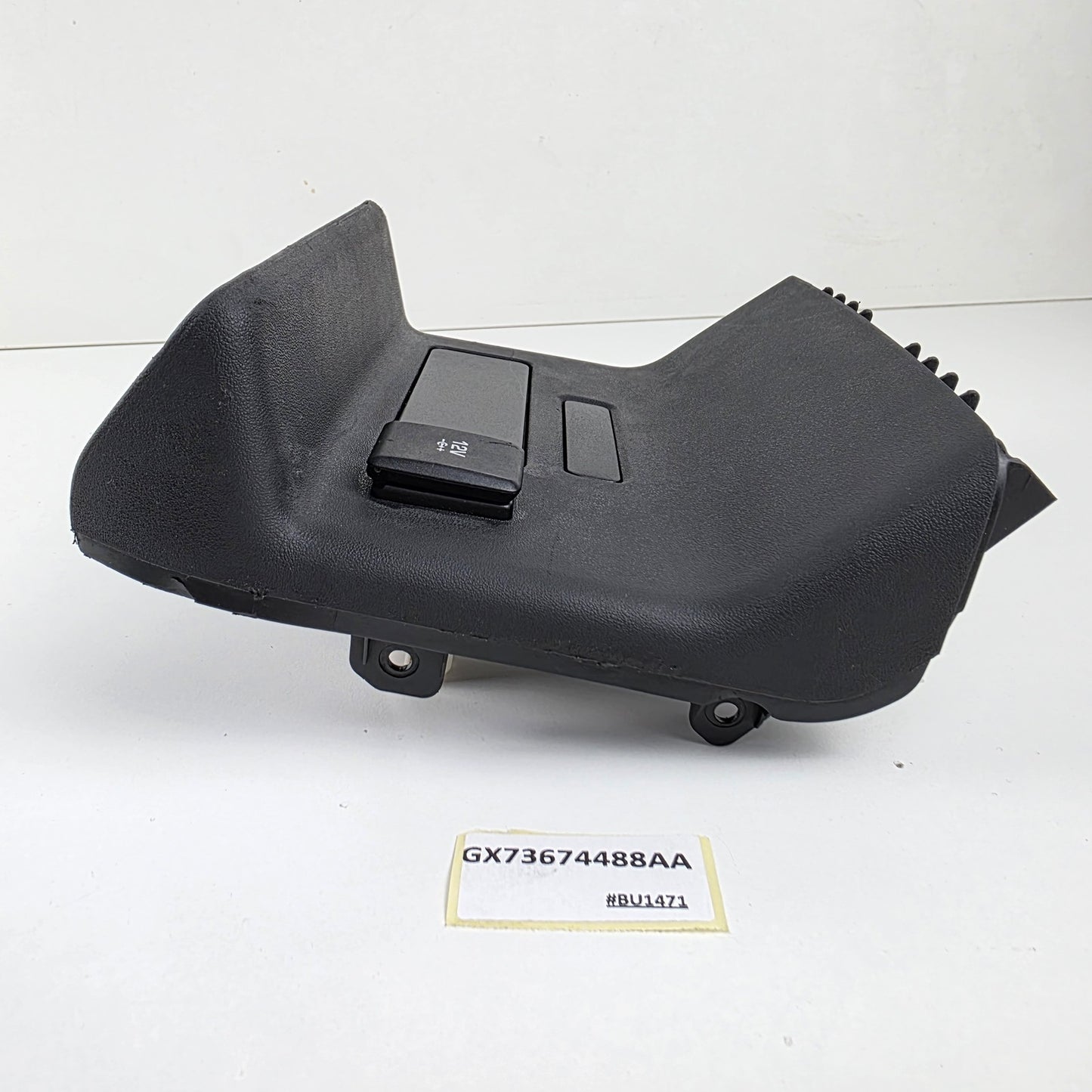 2015-2024 Jaguar XE REAR CONSOLE AIR VENT GX7367448AA