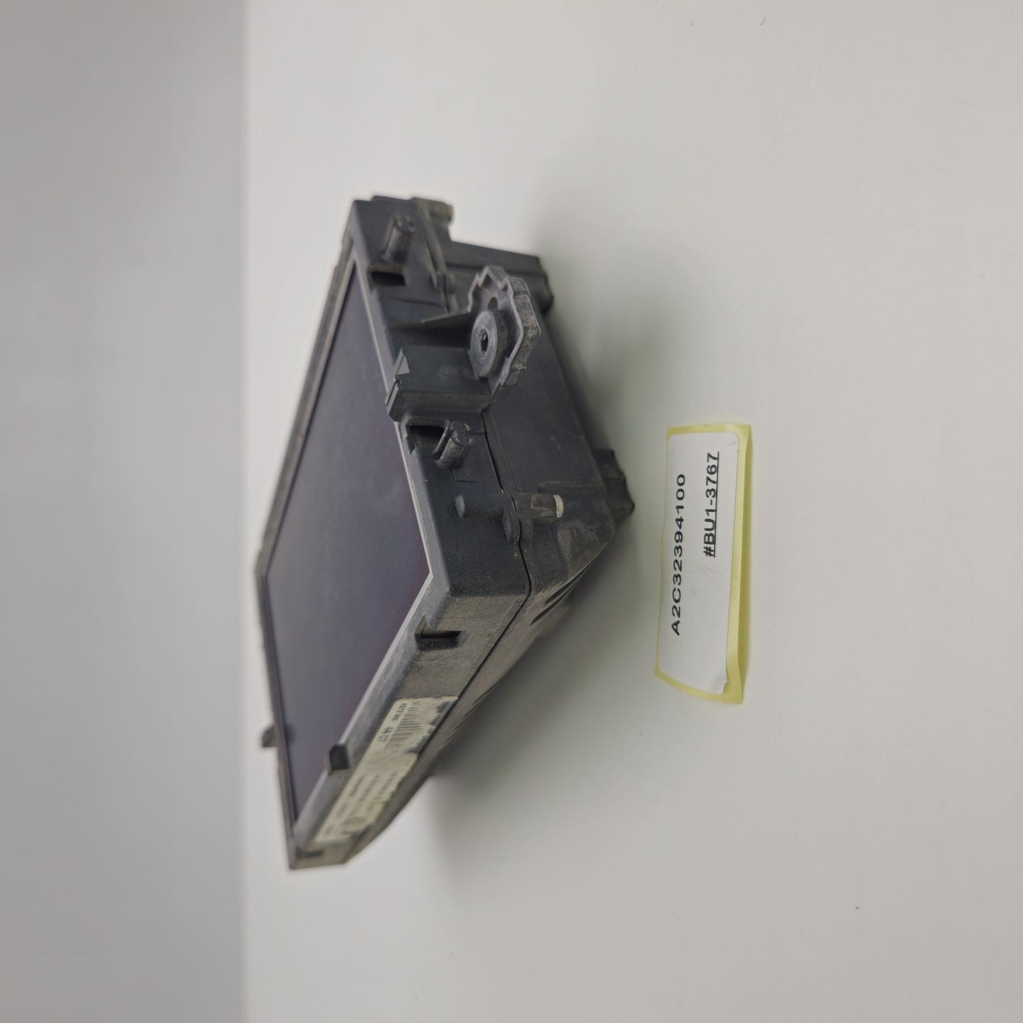 2010-2013 Mercedes-Benz E Class Information Display Screen A2C32394100