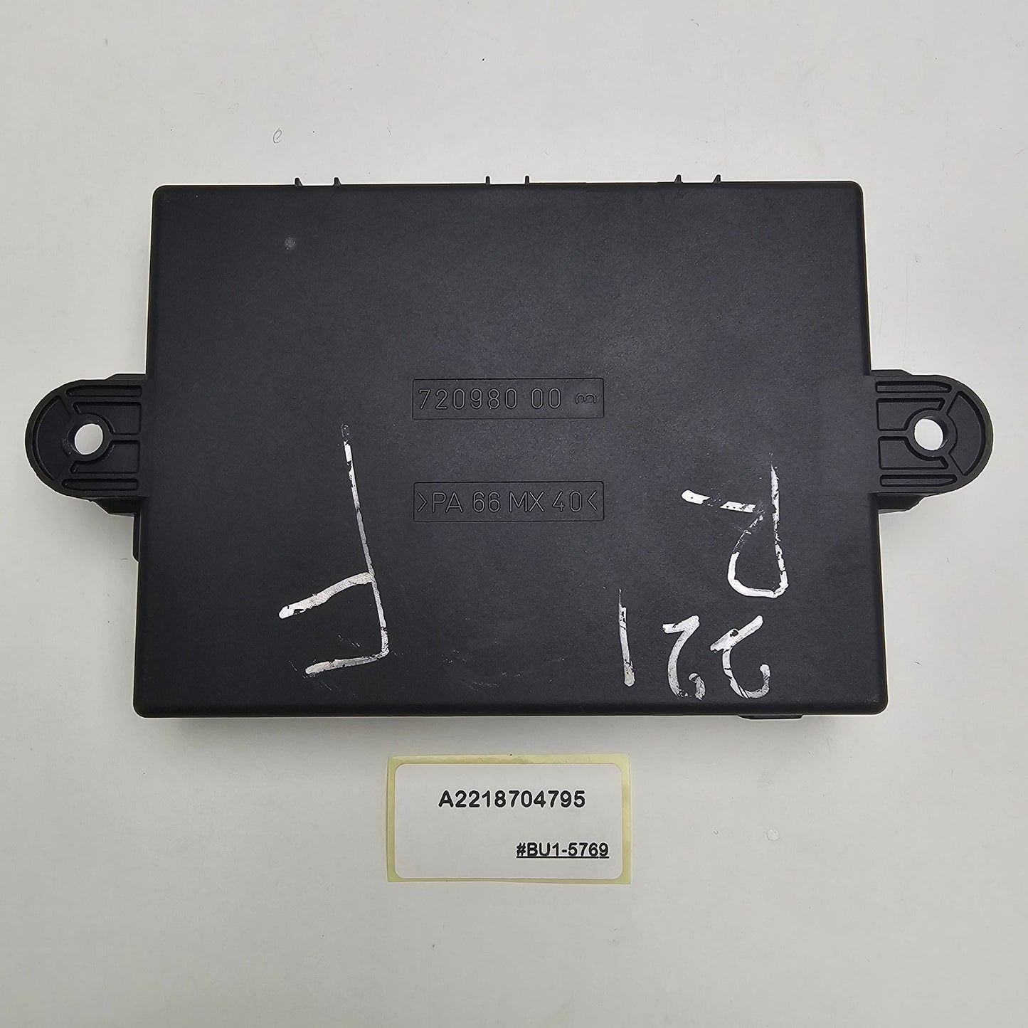 2007-2013 Mercedes-Benz W221 Front Right Door Control Module A2218704795