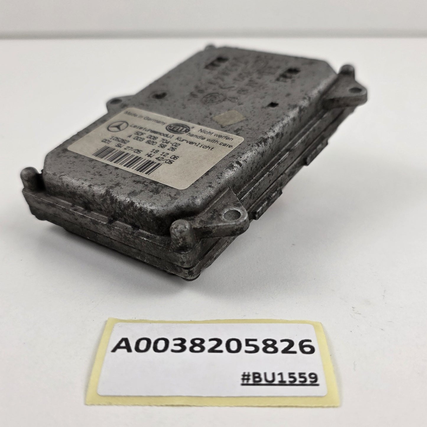 2002-2006 Mercedes E W211 Headlight Ballast Module Control Xenon A0038205826