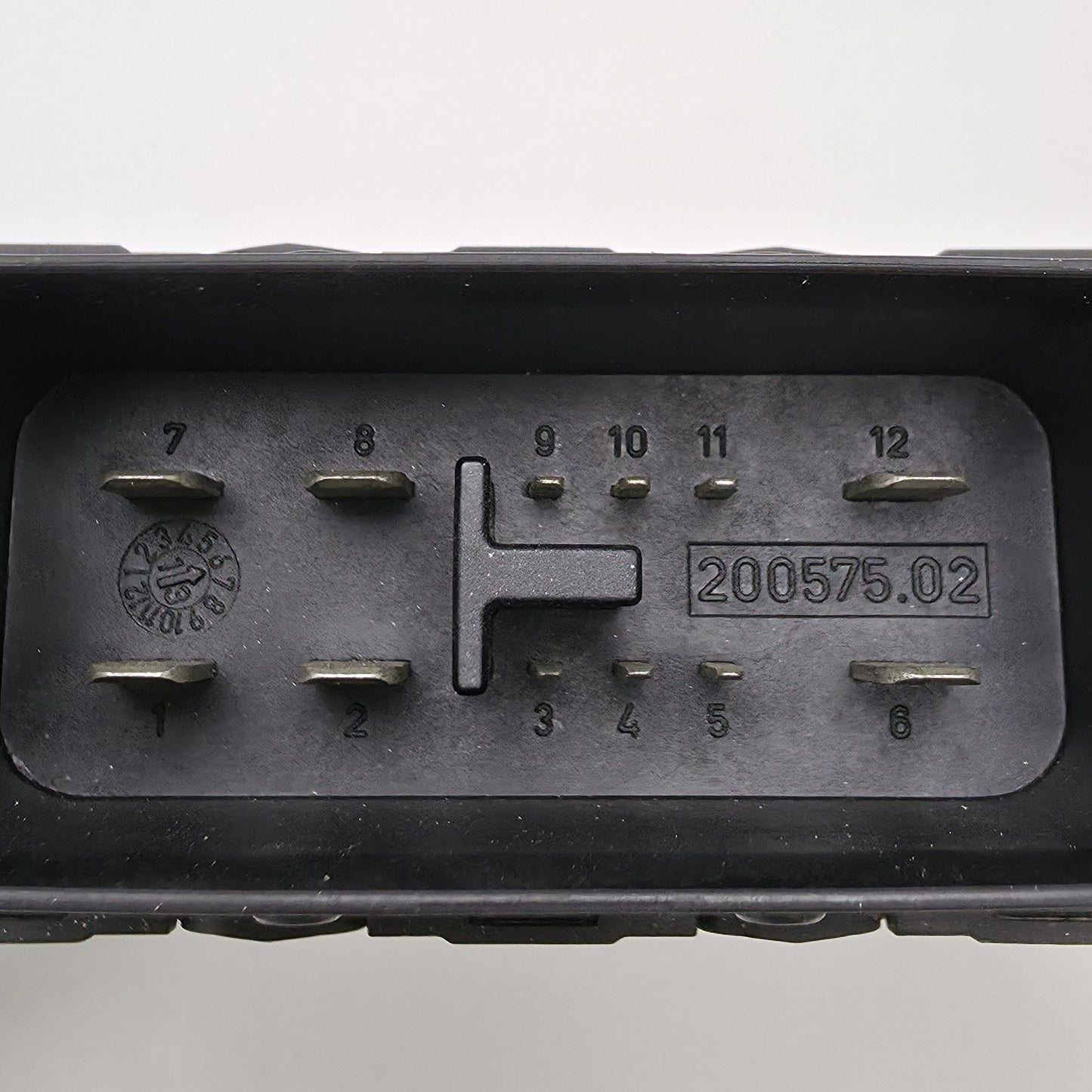 2009-2016 Audi A8 Battery Low Voltage Indicator 8K0959663A