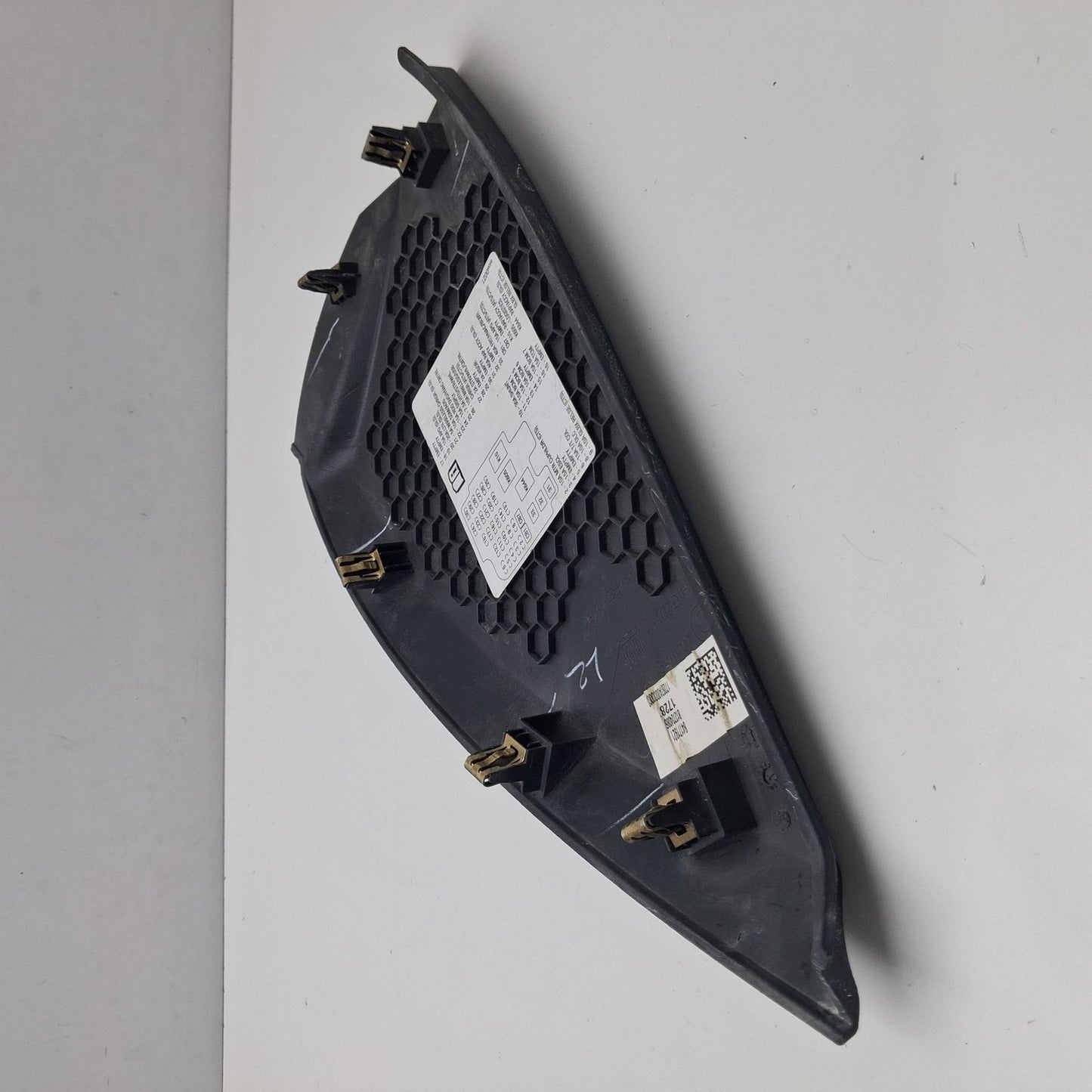 2014-2019 Cadillac CTS Instrument Panel Outer Trim Cover 105089642